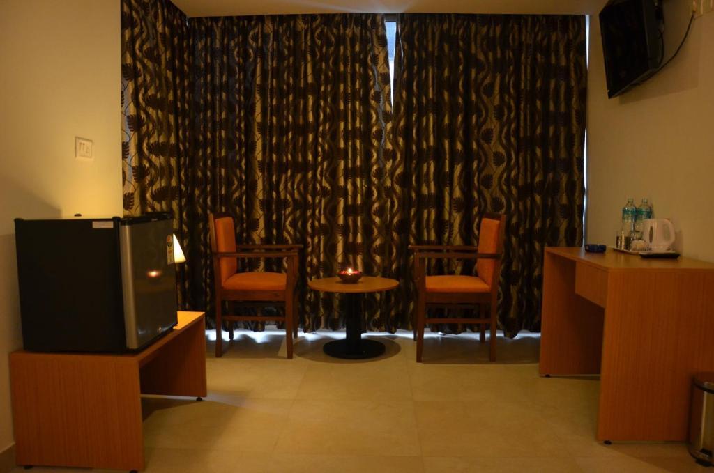 Sunkissed Plaza Hotel กาลังกูติ ห้อง รูปภาพ