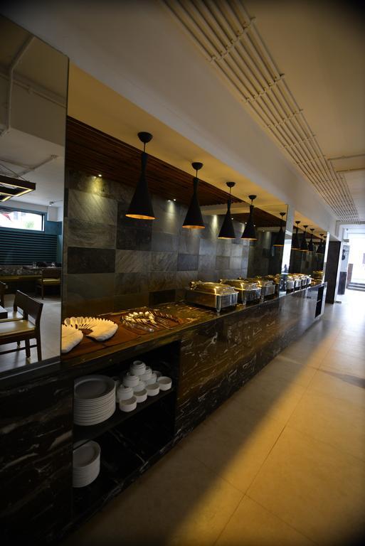 Sunkissed Plaza Hotel กาลังกูติ ภายนอก รูปภาพ
