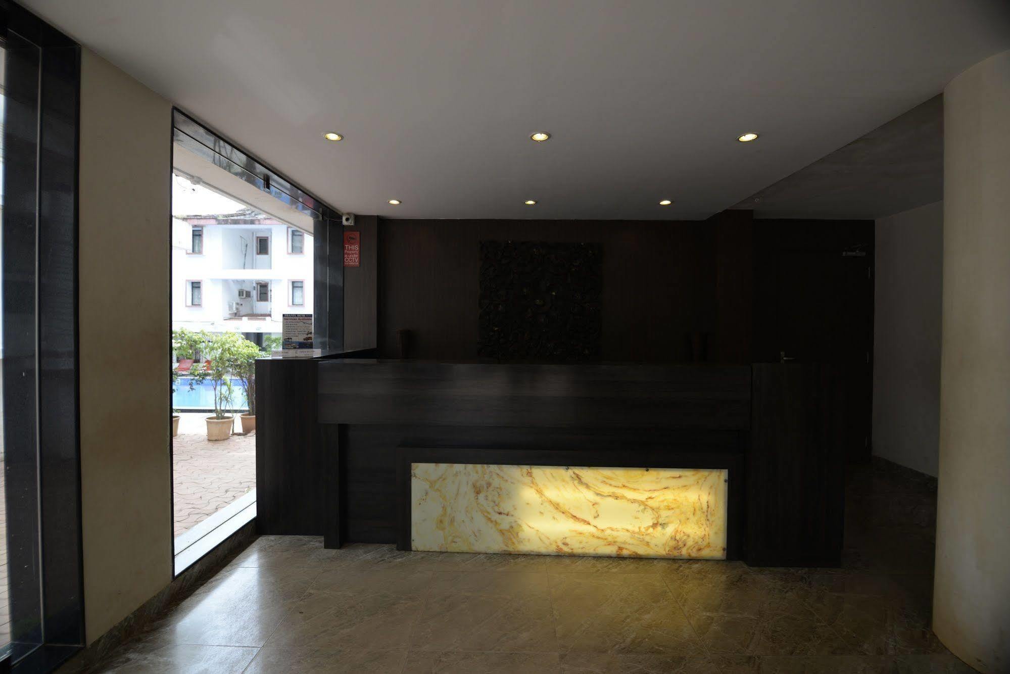 Sunkissed Plaza Hotel กาลังกูติ ภายนอก รูปภาพ